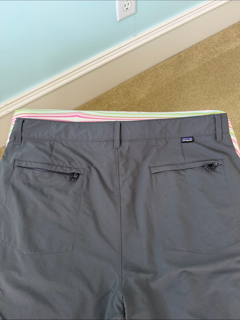 Patagonia Men’s Charcoal Gray Stretch Chinos size 38 - Picture 8 of 8